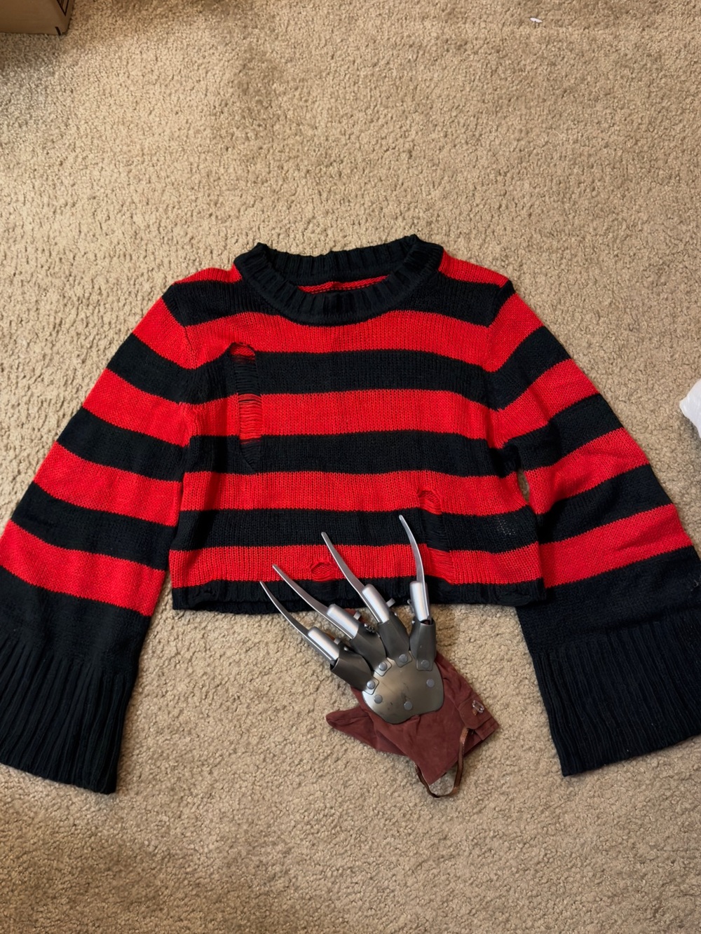Freddy Krueger costume-Red and Black Striped Crop Sweater + claw hand